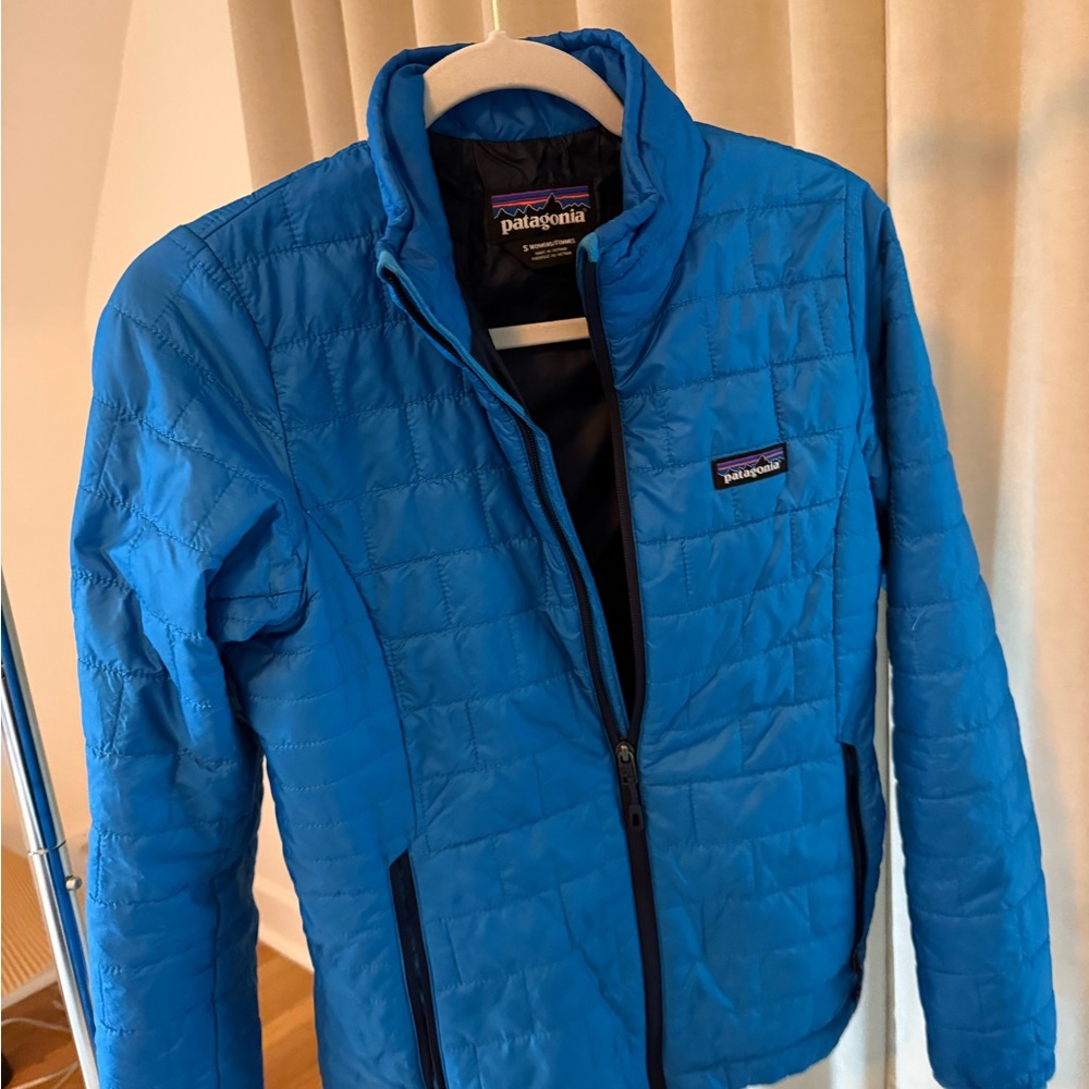 Patagonia Women’s Jacket – Size Small – Blue